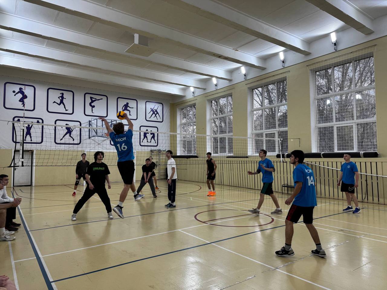 Межвузовский турнир по волейболу «Поехали!», посвященный Дню космонавтики